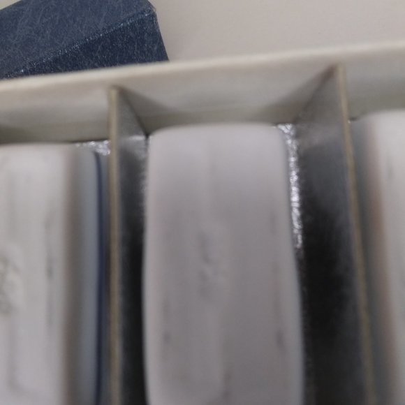 set of five blue white and gold chopstick rests in original box very pretty - Picture 14 of 15